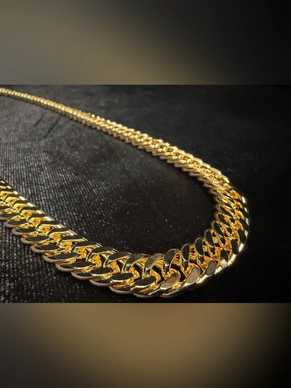 Flat Cuban w/Concave 24in 10MM 14K Gold Premium Finish. Statement Piece
